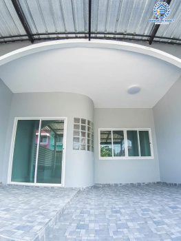 *****ทาวน์เฮ้าส์มือสองย่านนนทบุรี ม.ศุภากร บางกรวย-ไทรน้อย เนื้อที่ 18 ตร.ว. ฟังก์ชัน 3 ห้องนอน 2 ห้องน้ำ 1 ที่จอดรถ รีโนเวทใหม่ พร้อมเข้าอยู่ บนทำเลเชื่อมต่อถ.บางกรวย-ไทรน้อย, ถ.กาญจนาภิเษก, ถ.ชัยพฤกษ์ ในราคาคุ้มสุดในย่าน!